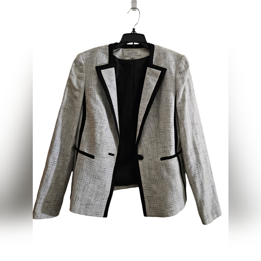 Kasper Women's Collarless Metallic Blazer. Size 6. New W/out Tag.